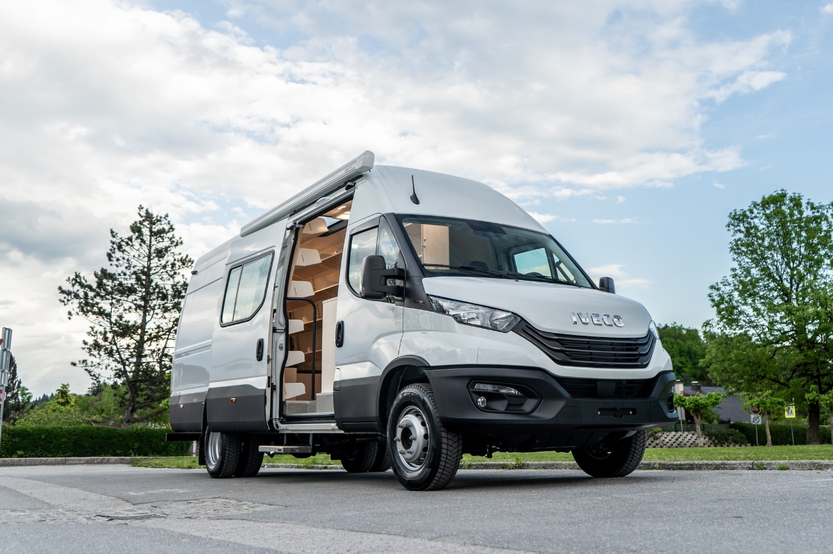 Iveco | Mobile Library Van - slika 4