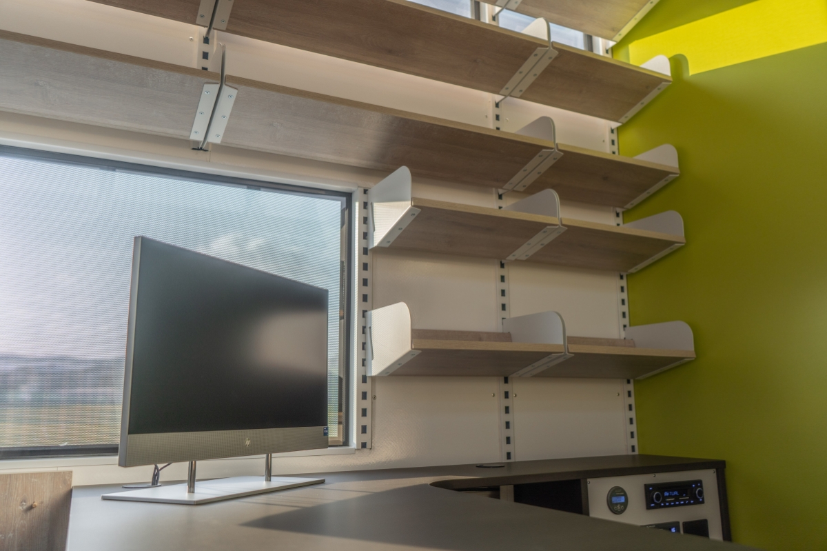 Mercedes-Benz Actros | Mobile Library - slika 3