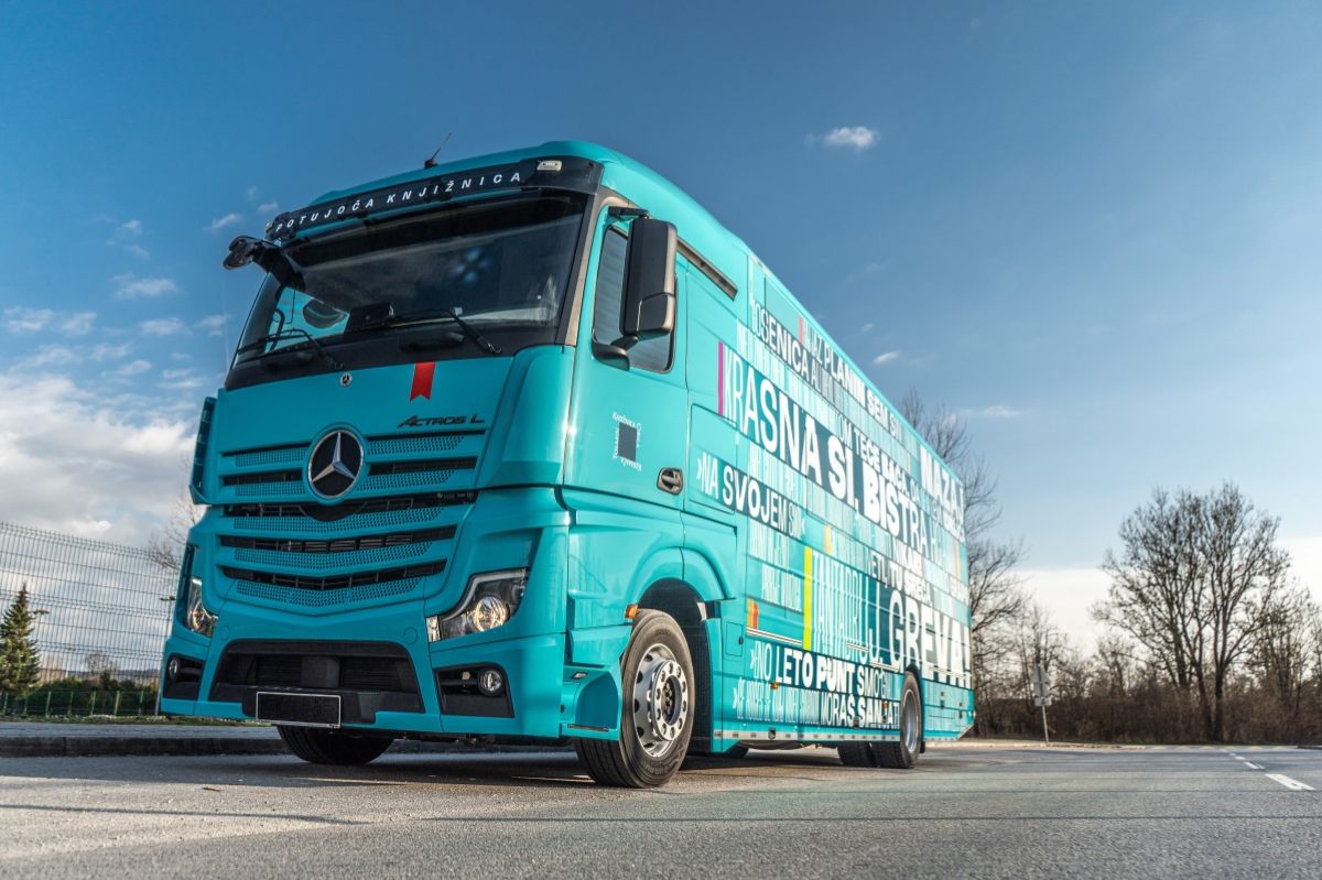 Mercedes-Benz Actros | Mobile Library - slika 5
